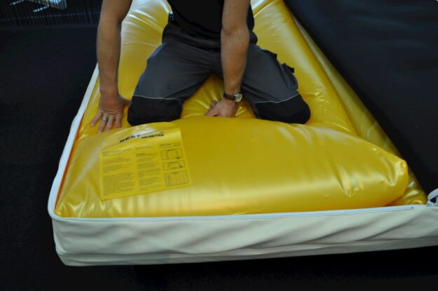 Vinylmatratze gründlich walken Vinylmatratze gründlich walken